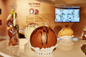 Read more about the article Tagesausflug nach St. Florian bei Linz und Pralinenwelt Wenschitz am 29.06.2022